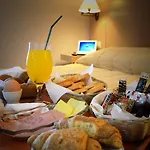 Hotel Citi Live