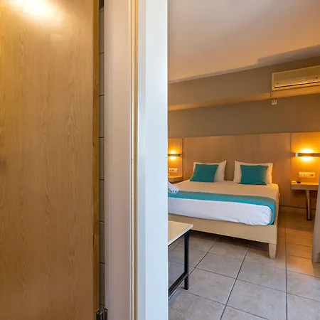 Citi Live Hotel 3*